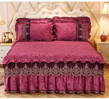 Load image into Gallery viewer, High-grade Bed Skirt Bedding Sets Pillowcases Velvet Thick Warm Lace Bed Sheets 1/3pcs Royal Blue Mattress Cover King Queen size

